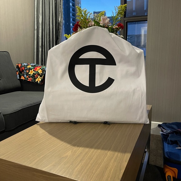 Telfar large black tote (brand new) - Picture 4 of 5